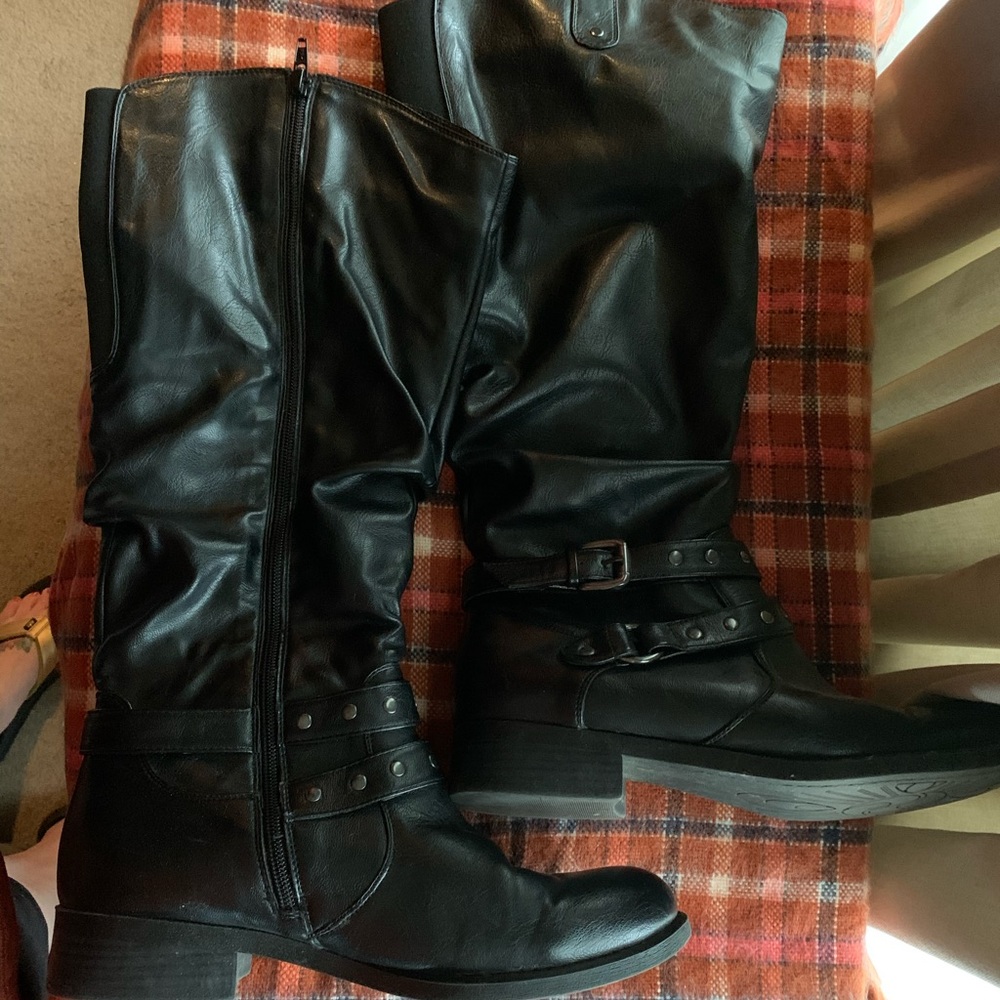White Mountain black leather knee high boots
